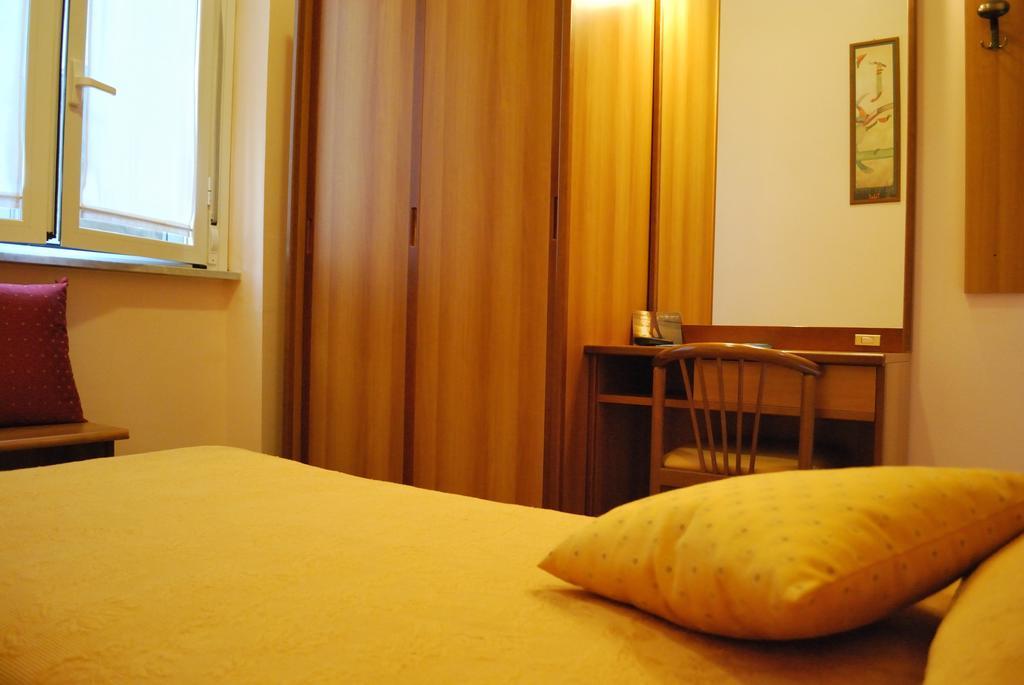 Hotel Galleano Laigueglia Værelse billede